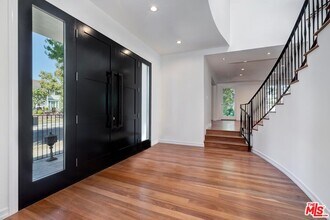2890 Forrester Dr in Los Angeles, CA - Building Photo - Building Photo