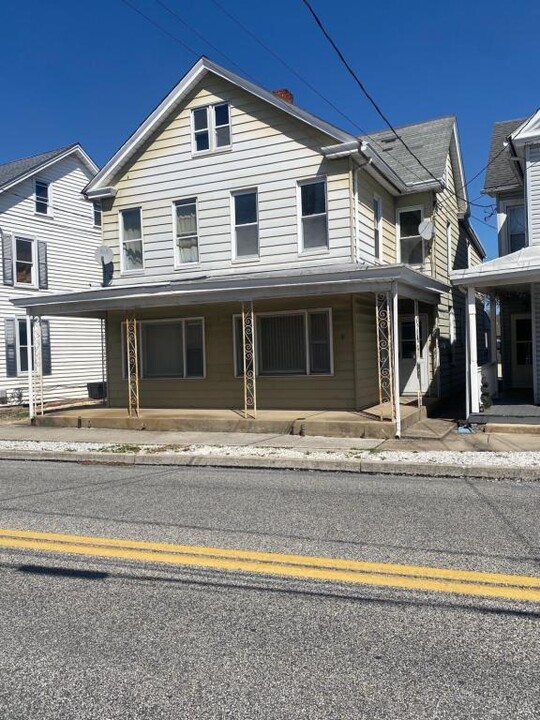 9 Railroad Ave in Shiremanstown, PA - Building Photo
