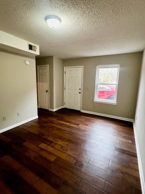 154 Villa Ct in West Columbia, SC - Building Photo - Building Photo