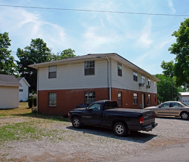 60 Columbus Pike in Cedarville, OH - Foto de edificio - Building Photo