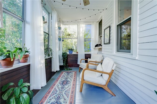 284 Benton St in Rochester, NY - Building Photo - Building Photo