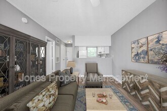 305 Country Club Dr NE in Concord, NC - Building Photo - Building Photo