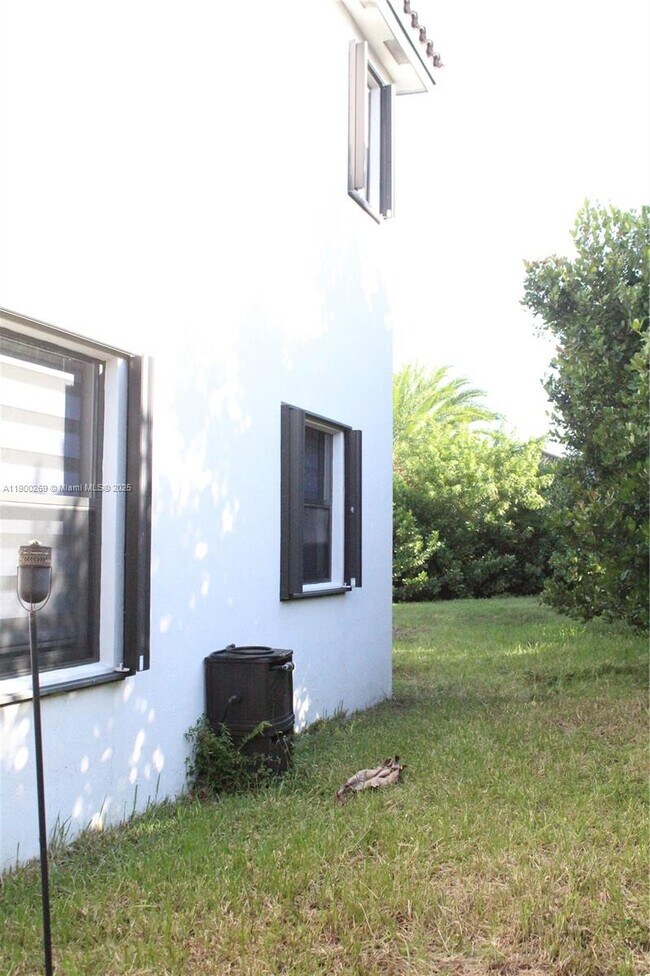 25096 SW 118th Ave in Homestead, FL - Building Photo - Building Photo