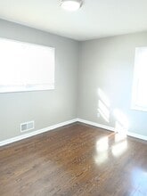 7601 White Oak Ave in Hammond, IN - Building Photo - Building Photo