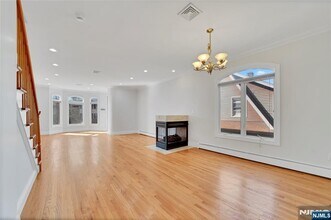 236 Columbus Ave in Palisades Park, NJ - Building Photo - Building Photo