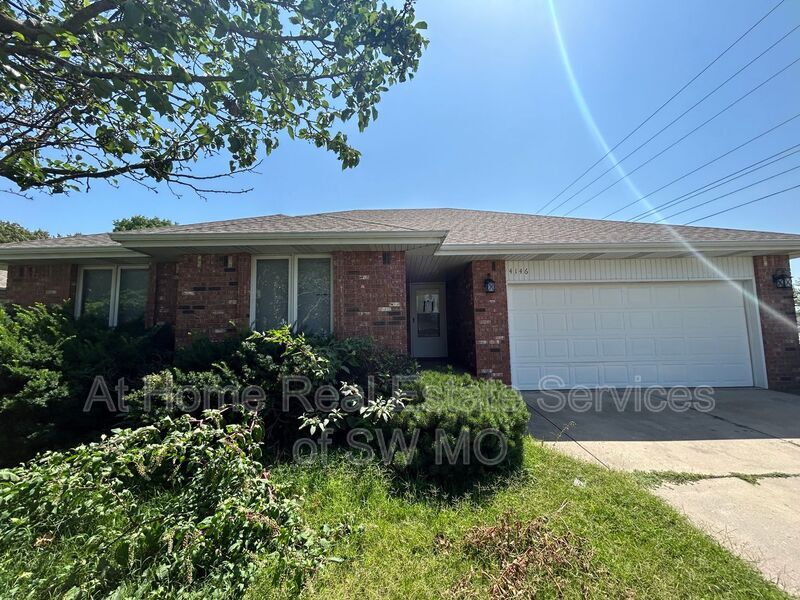 4146 S Parkcrest Ave in Springfield, MO - Building Photo