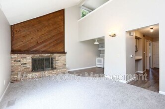 1003 SE 3rd St in Ankeny, IA - Building Photo - Building Photo