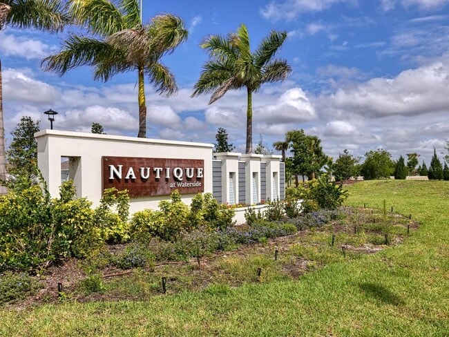 7724 Saloon Ln in Sarasota, FL - Building Photo - Building Photo