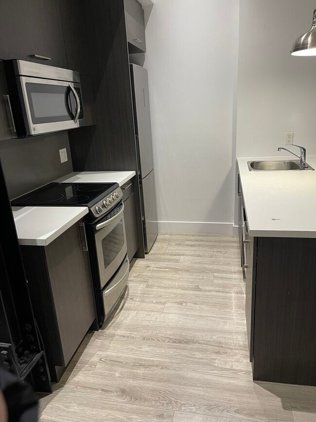 property at 850 De Vimy Av