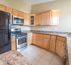 213 Cathy Ln in Mount Prospect, IL - Building Photo - Building Photo