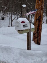 7633 Hidden Valley Dr in Kirtland, OH - Foto de edificio - Building Photo