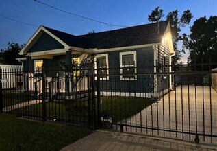 1611 Pannell St in Houston, TX - Building Photo - Building Photo