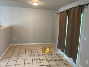 1809 N Turner St in Visalia, CA - Building Photo - Building Photo