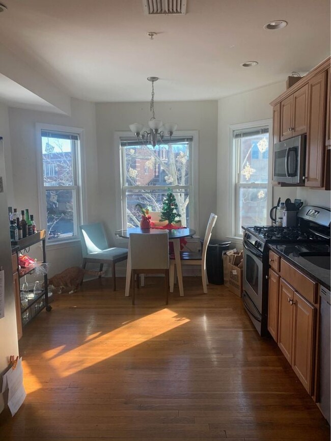 10 Homer St, Unit 3 in Brookline, MA - Building Photo - Building Photo