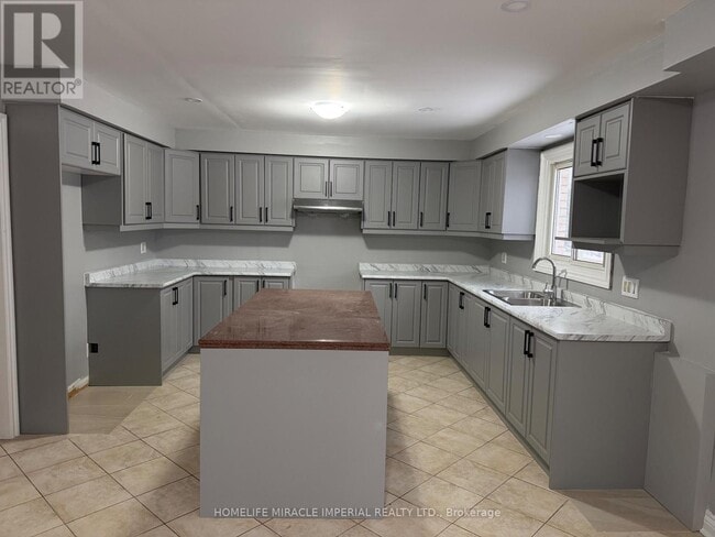 property at 4 Bellini Ave