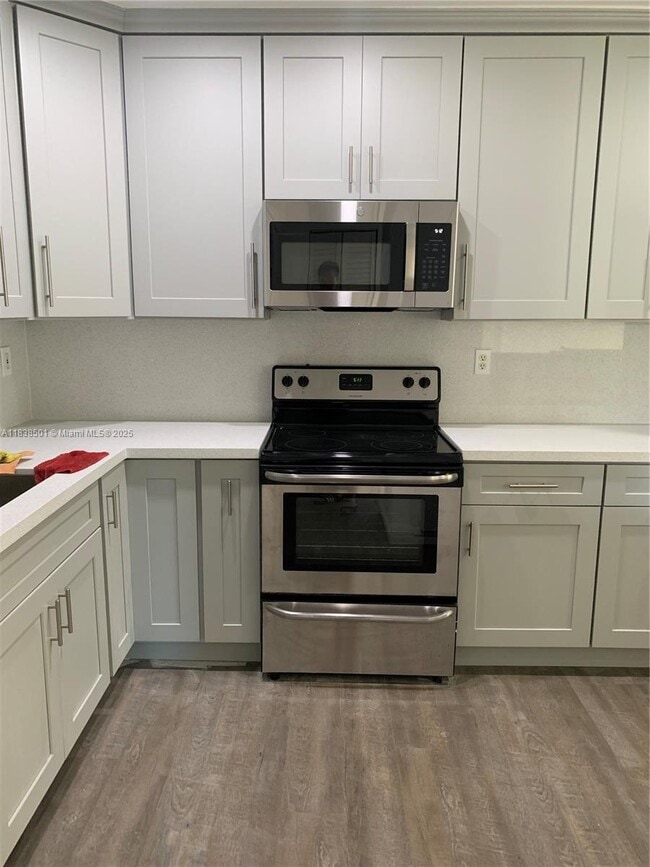 2700 S University Dr in Davie, FL - Building Photo - Building Photo