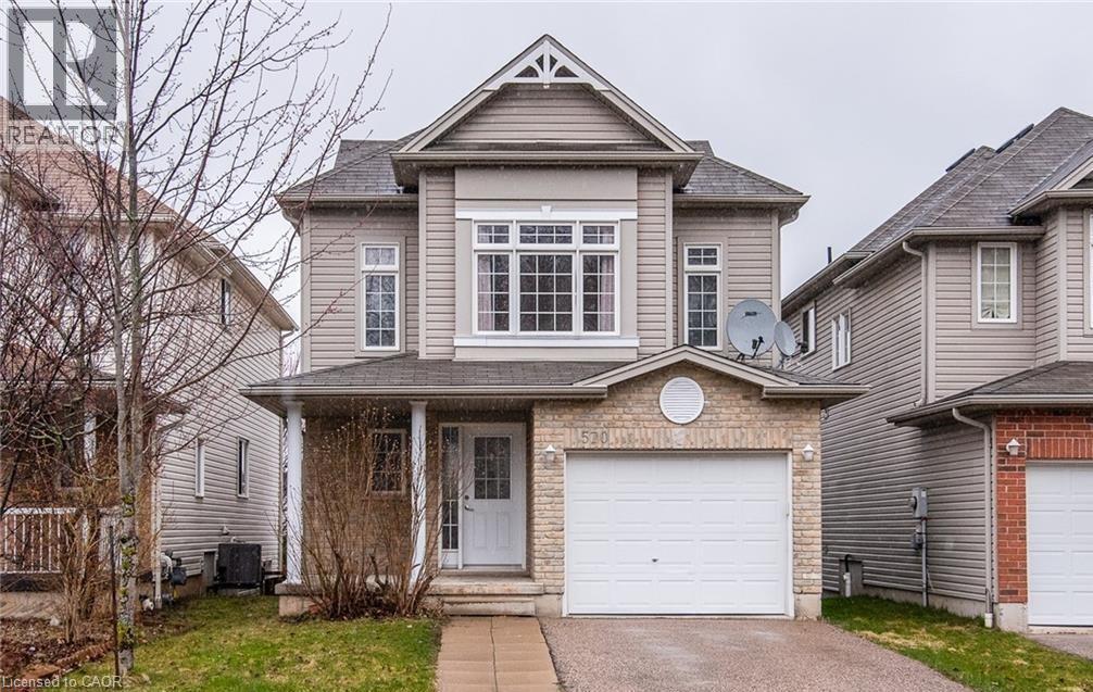 570 Woolgrass Ave in Waterloo, ON - Building Photo