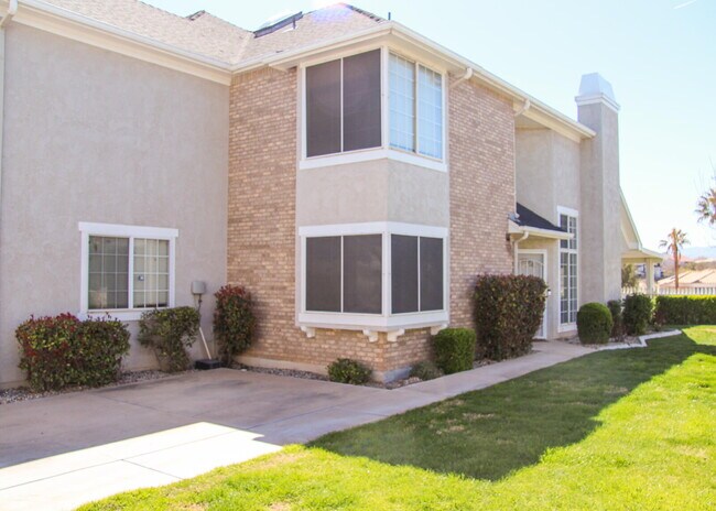 property at 1365 E Fort Pierce Dr
