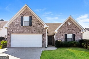 1505 Queen Elizabeth Dr in Locust Grove, GA - Building Photo