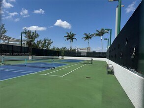 2641 N Flamingo Rd in Plantation, FL - Building Photo - Building Photo