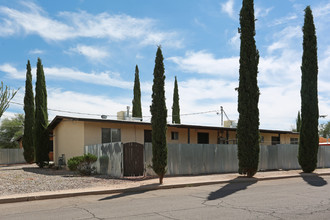 4350-4356 E 2nd St in Tucson, AZ - Foto de edificio - Building Photo