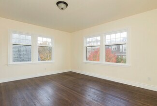 571 Valley St in Seattle, WA - Building Photo - Building Photo