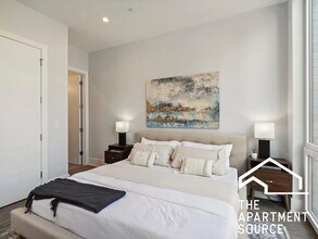 812 W Adams St, Unit 509 in Chicago, IL - Foto de edificio - Building Photo