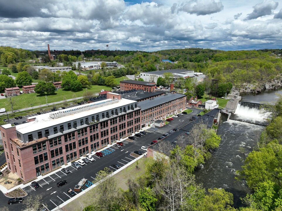 The Lofts at Beacon in Beacon, NY - Foto de edificio
