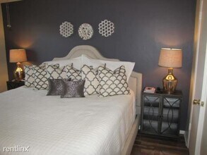 2225 NE 14th Ave in Wilton Manors, FL - Foto de edificio - Building Photo