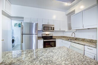 632 F St NE in Washington, DC - Building Photo - Building Photo