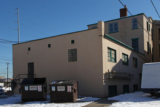 1010 S 3rd St in Louisville, KY - Foto de edificio - Building Photo