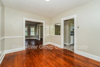 10617 Bryant Ave in Cleveland, OH - Building Photo - Building Photo