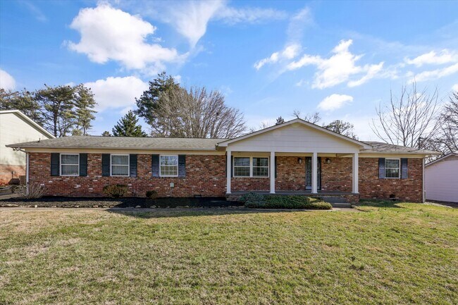 930 Corning Rd in Knoxville, TN - Building Photo - Building Photo