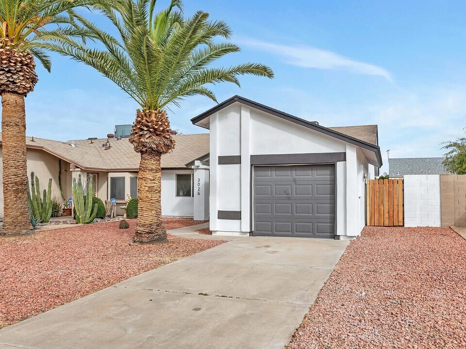 3026 W Ross Ave in Phoenix, AZ - Building Photo