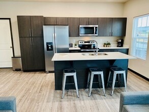 1122 Crosby Dr, Unit 1100 Crosby in Carthage, MO - Building Photo - Building Photo