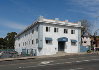 Villa De Oro Apartments in San Diego, CA - Building Photo - Building Photo