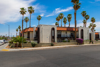 Casa Vegas in Las Vegas, NV - Building Photo - Building Photo