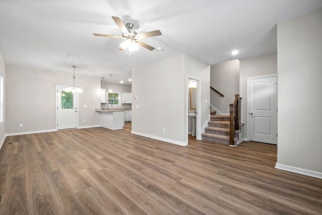 property at 945 Cumberland Dr