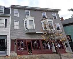 94 River St, Unit 2 in Cambridge, MA - Building Photo