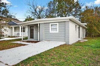 2028 Hartridge St in Jacksonville, FL - Building Photo - Building Photo