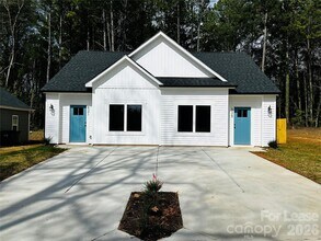 525 N Linwood Ave in Charlotte, NC - Building Photo - Building Photo