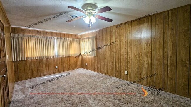 2708 S Woodland St in Amarillo, TX - Building Photo - Building Photo