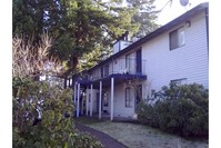 Maple Meadows Apartments in Portland, OR - Building Photo - Building Photo