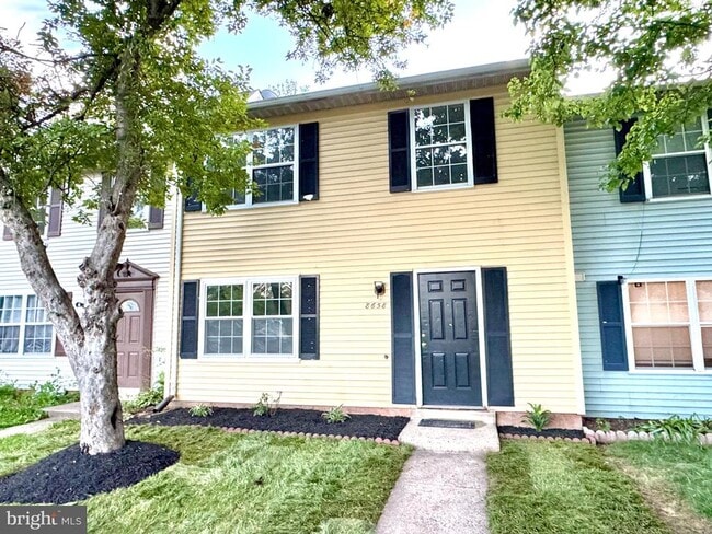 property at 8658 Woodhue Ct