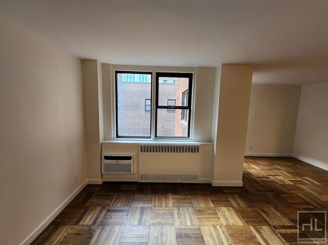 East 79th Street in New York, NY - Building Photo - Building Photo