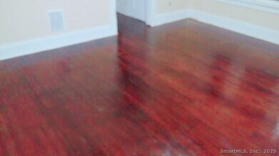 70 Ford Pl in Bridgeport, CT - Building Photo - Building Photo