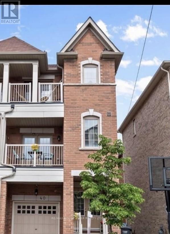 40 Tollgate St in Brampton, ON - Building Photo - Building Photo