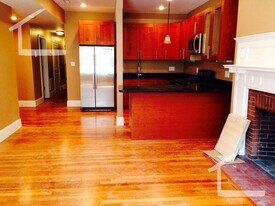 8 Saint Lukes Rd, Unit 3 in Boston, MA - Building Photo