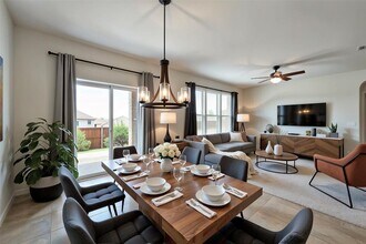 7300 Altidore Dr in Austin, TX - Building Photo - Building Photo