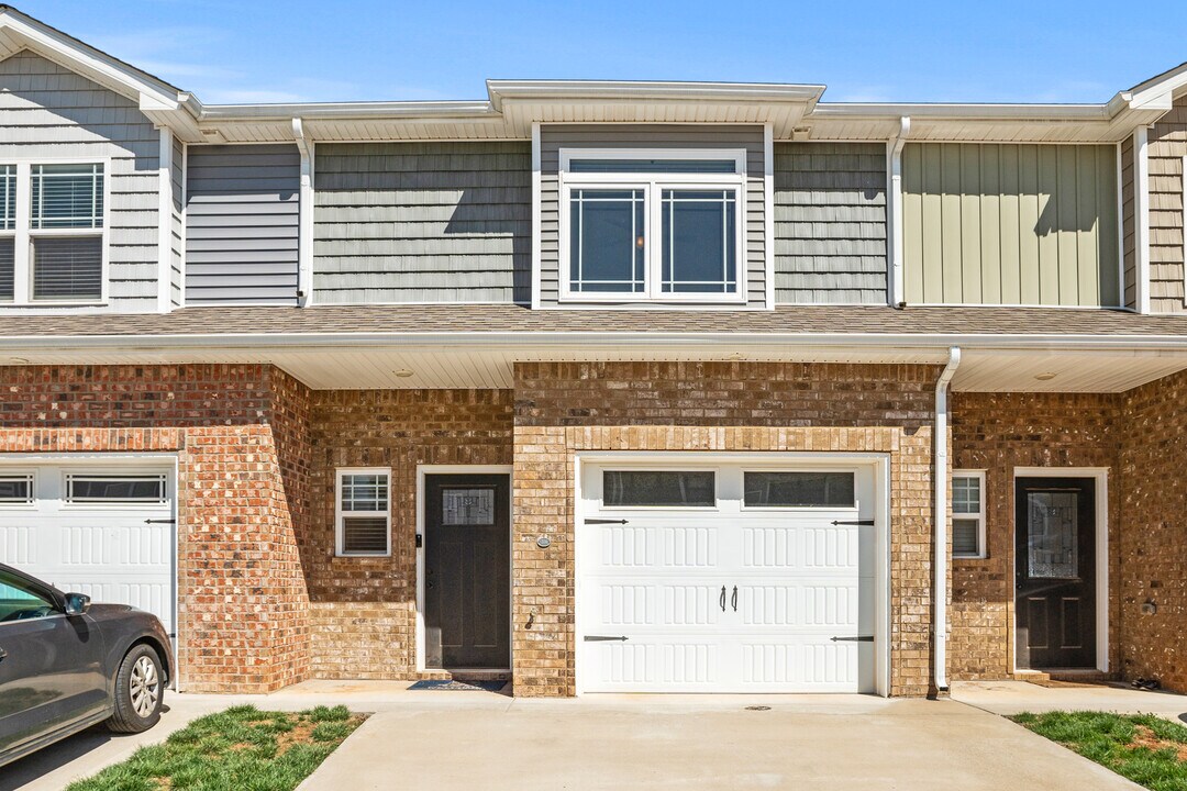 314 Fallow Cir in Clarksville, TN - Foto de edificio